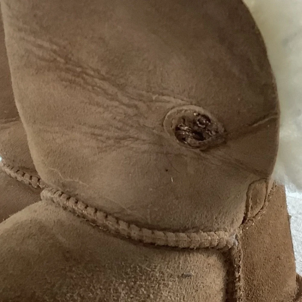 UGG Toddler Bailey Button II Chestnut Suede‎ Boots Size 8T 1017400T